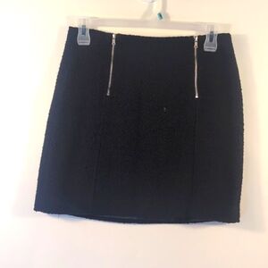LOFT Vlack Mini Skirt Size 6